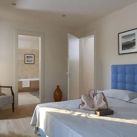 Vila Luxury Frida With Heated Pool *