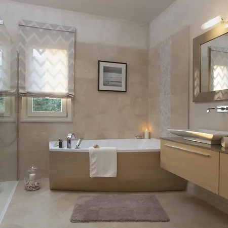Luxury With Heated Pool Villa Tar-Vabriga