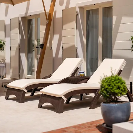 Luxury With Heated Pool Villa *