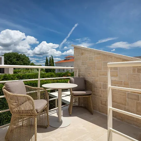 Luxury With Heated Pool Villa Tar-Vabriga